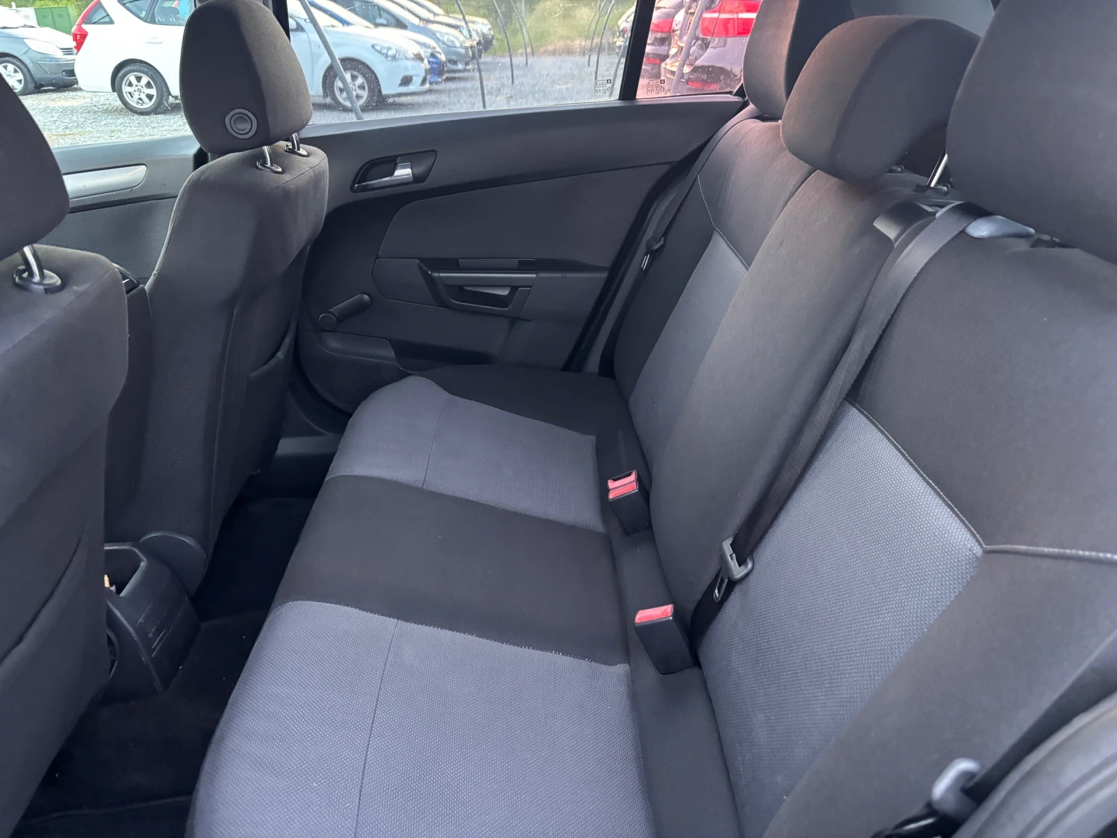 Opel Astra 1.4i 90ps, снимка 10 - Автомобили и джипове - 54445883