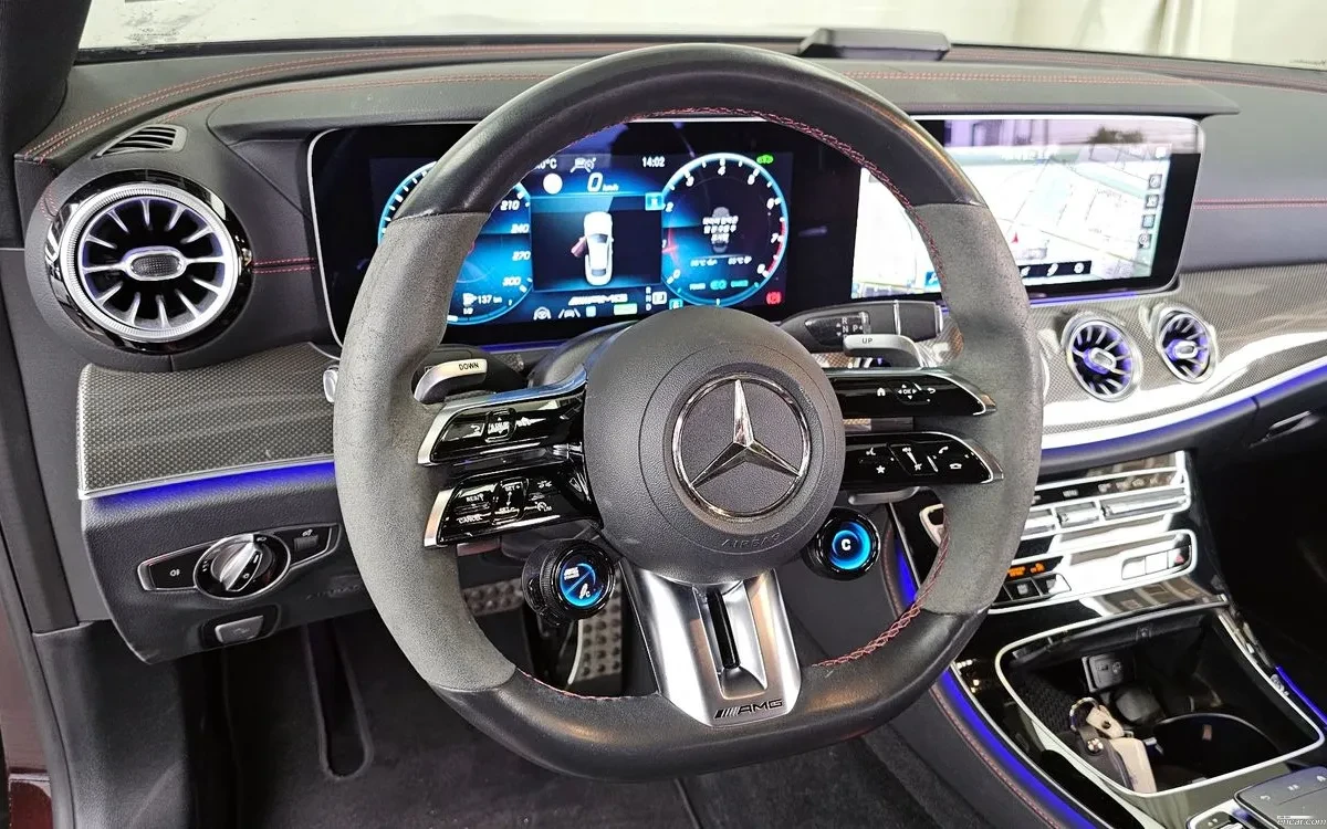 Mercedes-Benz E 53 AMG 4MATIC+ Coupe, снимка 12 - Автомобили и джипове - 54799009