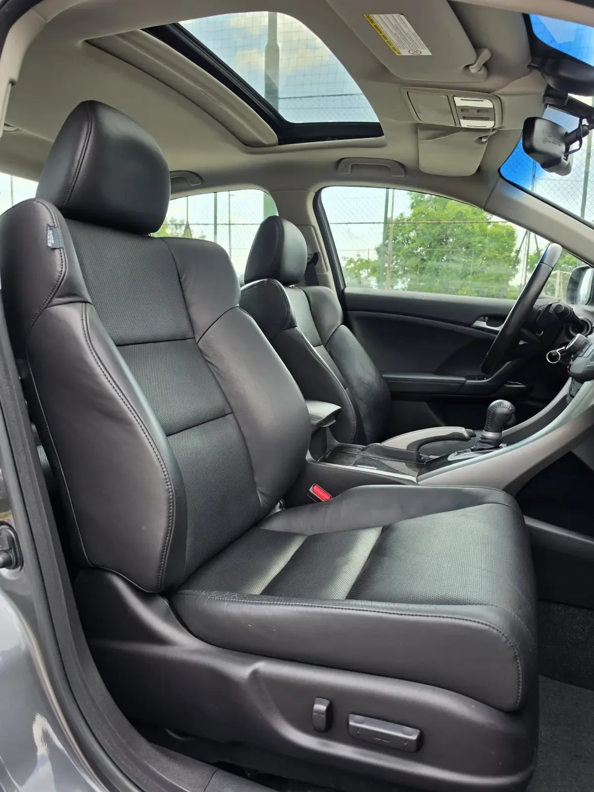 Honda Accord 2.4i-VTEC Distronic + , Lane Assist, снимка 12 - Автомобили и джипове - 55096003