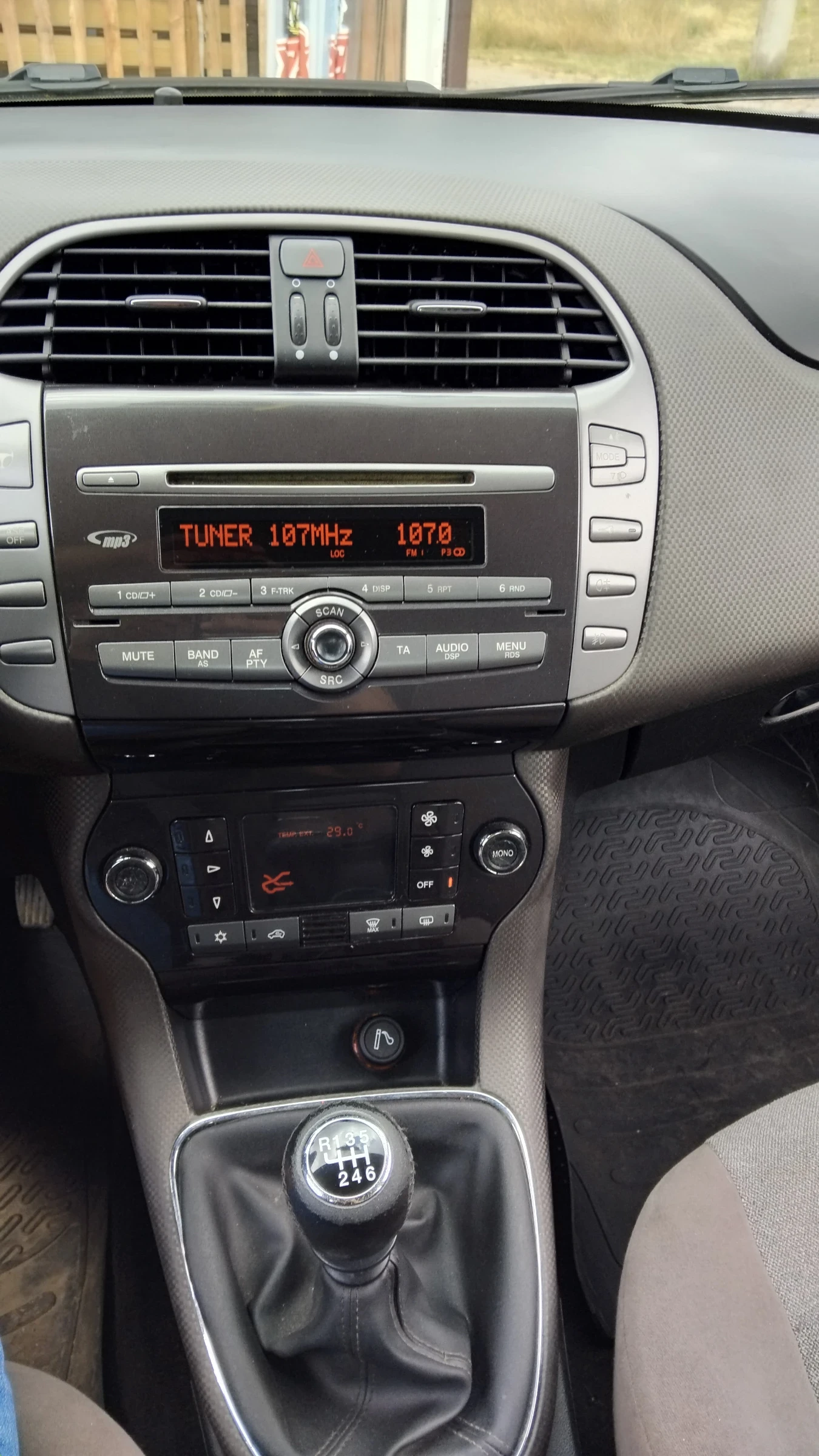 Fiat Bravo 1.6, снимка 8 - Автомобили и джипове - 55299043