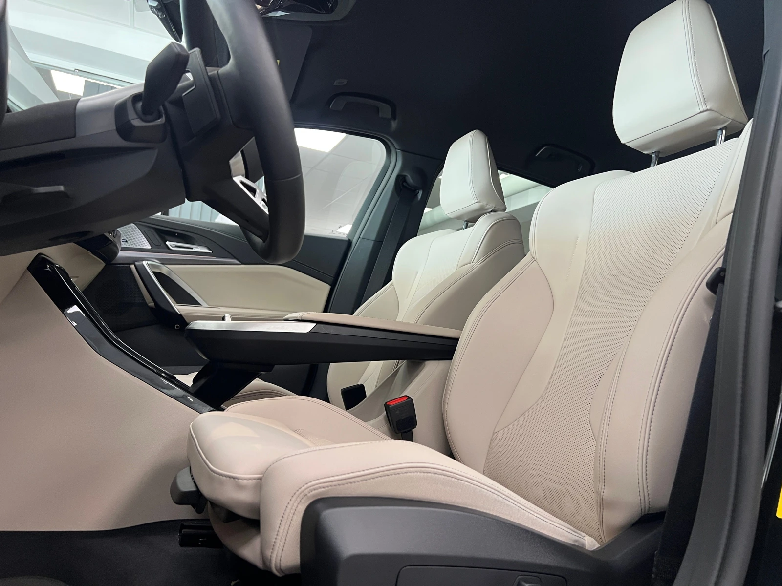 BMW iX2 xDrive30, снимка 6 - Автомобили и джипове - 55539831