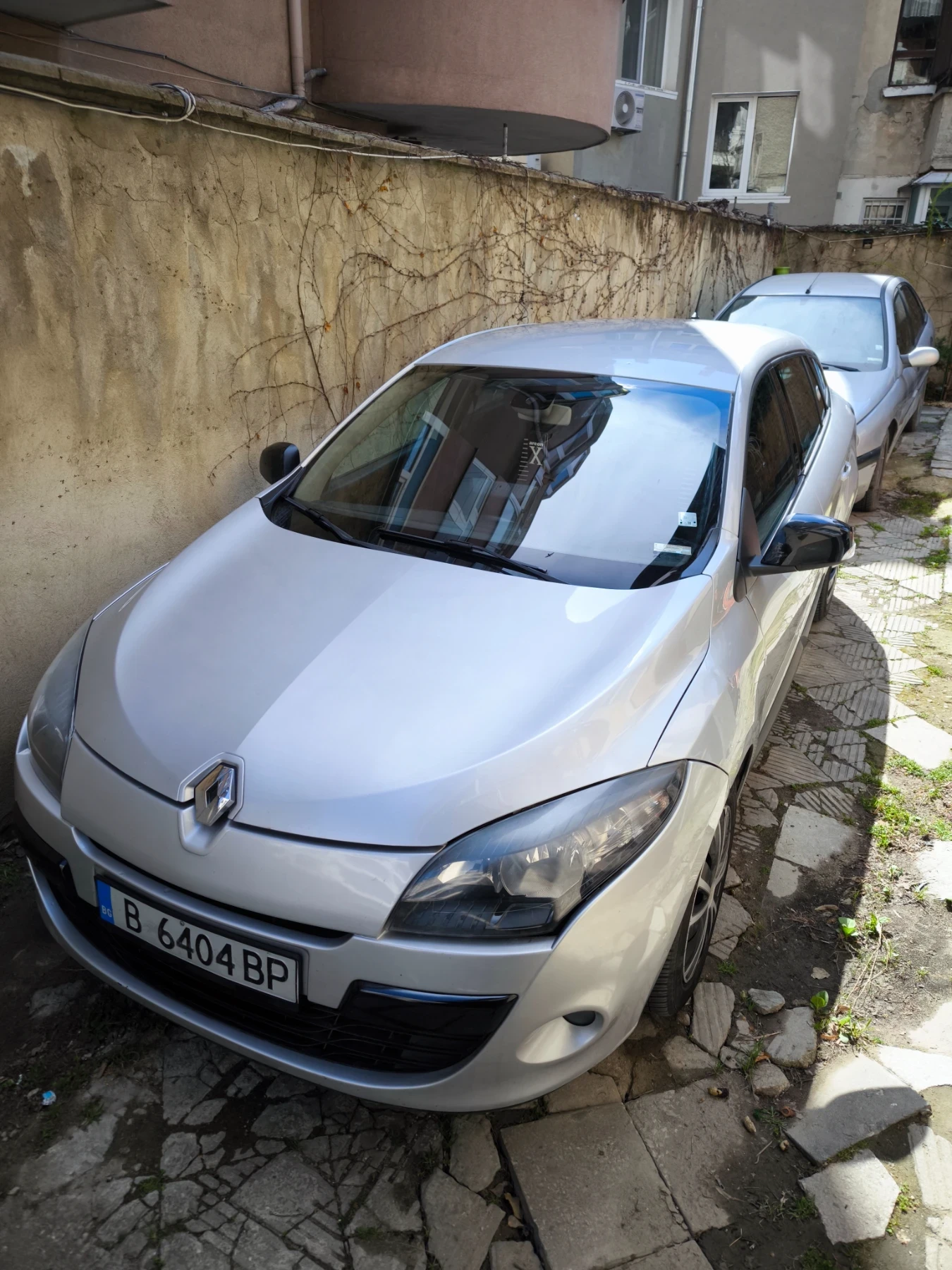Renault Megane 1.5 dci 110 ks, снимка 2 - Автомобили и джипове - 55635996