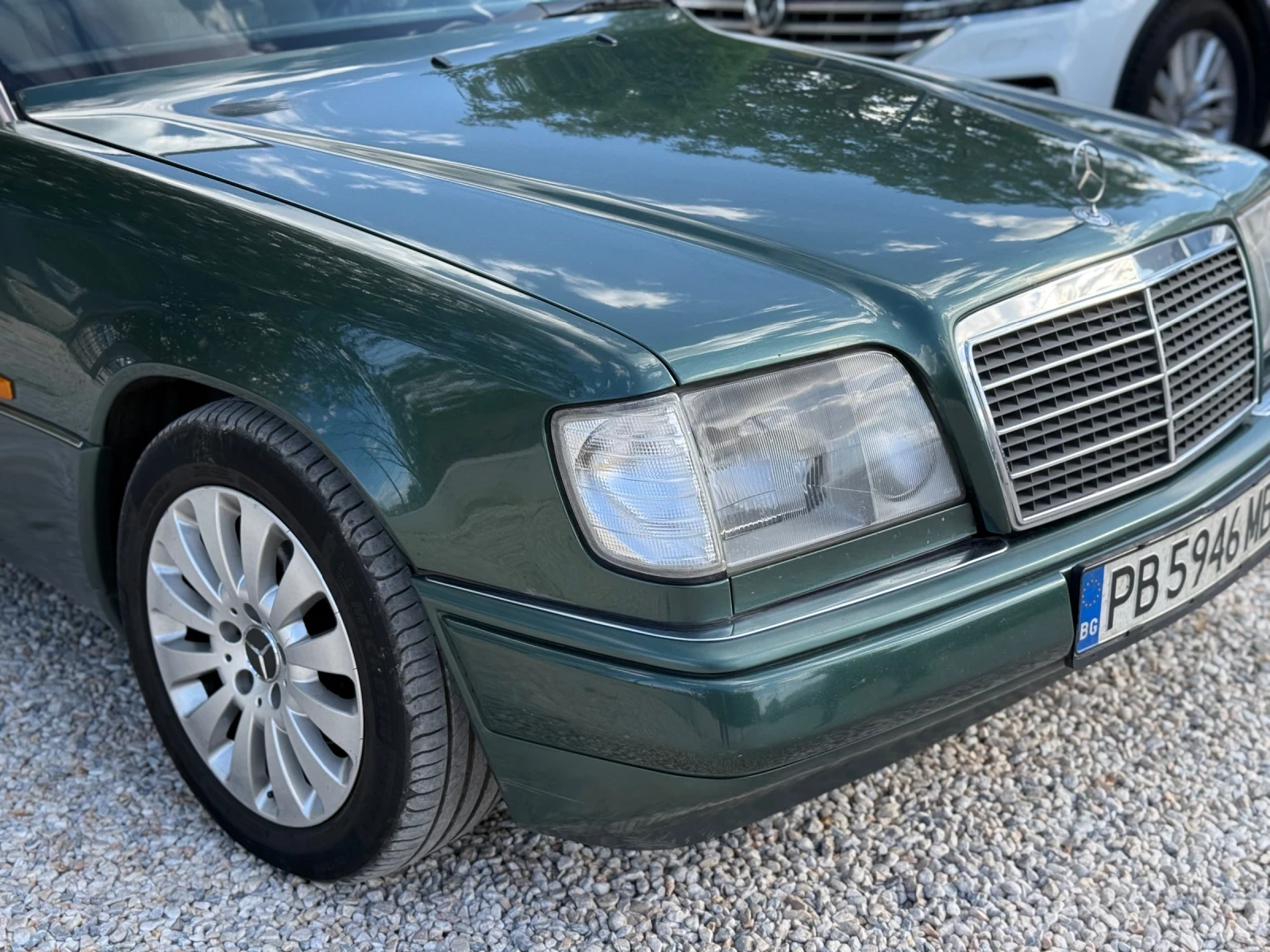 Mercedes-Benz E 200 ШИРОКА ЛАЙСТНА/КЛИМАТРОНИК, снимка 4 - Автомобили и джипове - 55982071