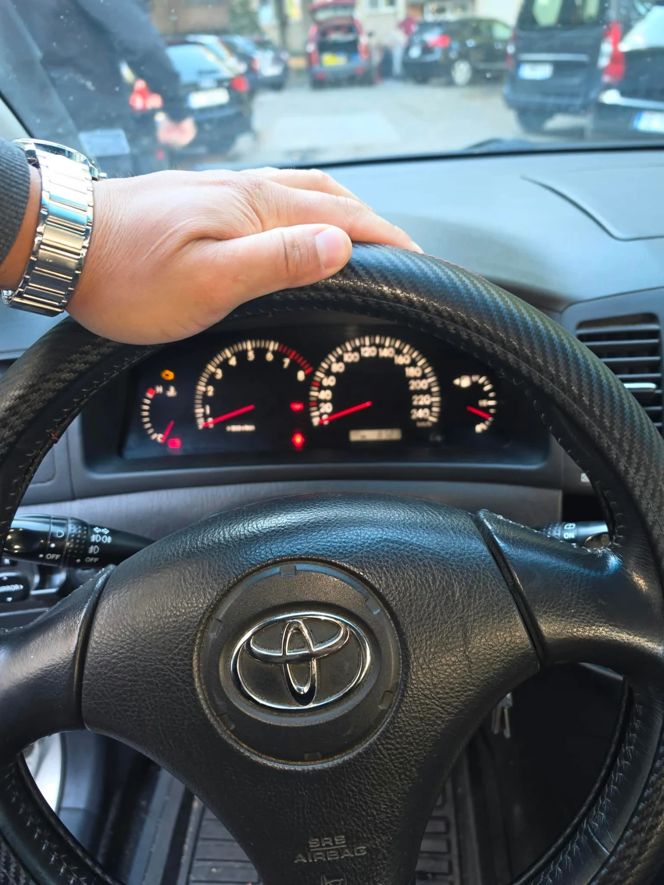 Toyota Corolla verso Не, снимка 8 - Автомобили и джипове - 56242612