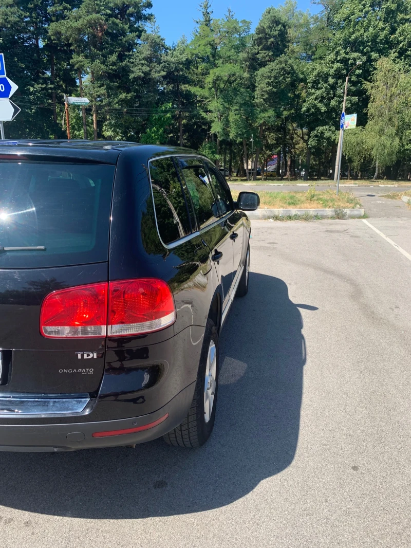 VW Touareg, снимка 6 - Автомобили и джипове - 47282853