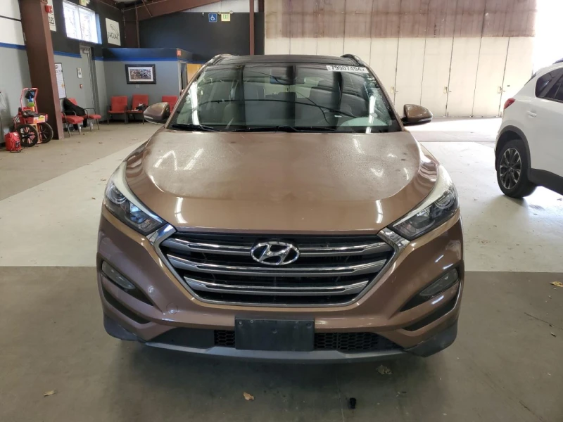 Hyundai Tucson 4x4/LED/XENON/ПОДГРЕВ/КАМЕРА/NAVI, снимка 2 - Автомобили и джипове - 47920093