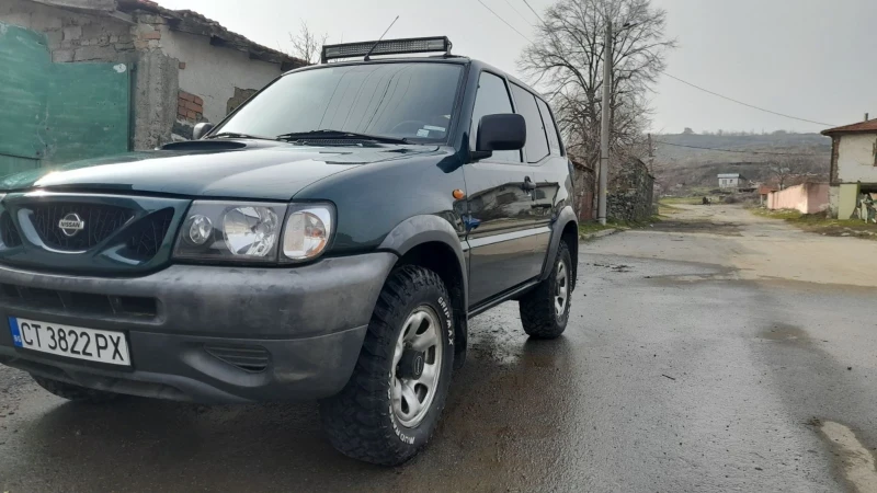 Nissan Terrano, снимка 1 - Автомобили и джипове - 49363328