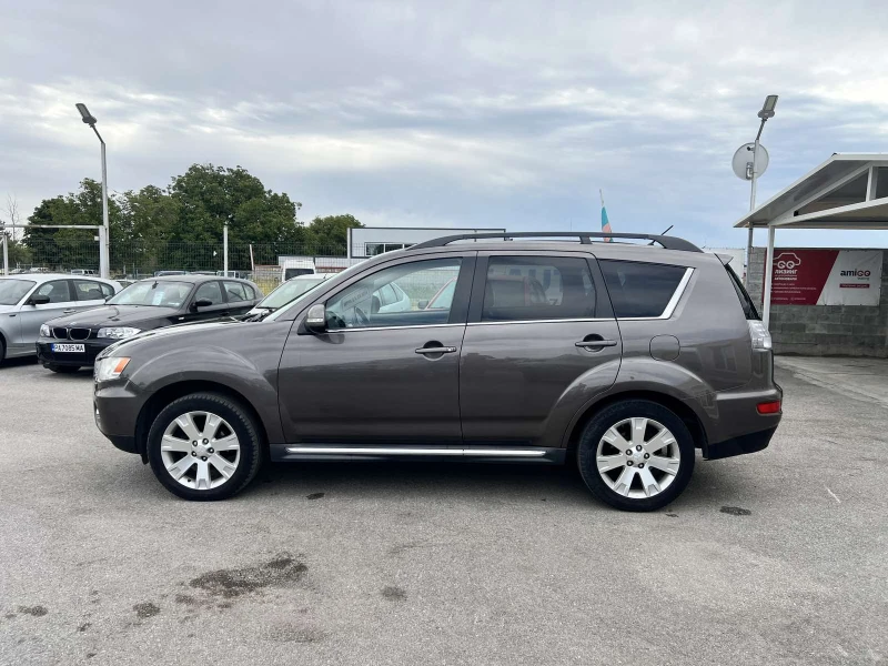 Mitsubishi Outlander 2.2 DI-D, снимка 6 - Автомобили и джипове - 51389226