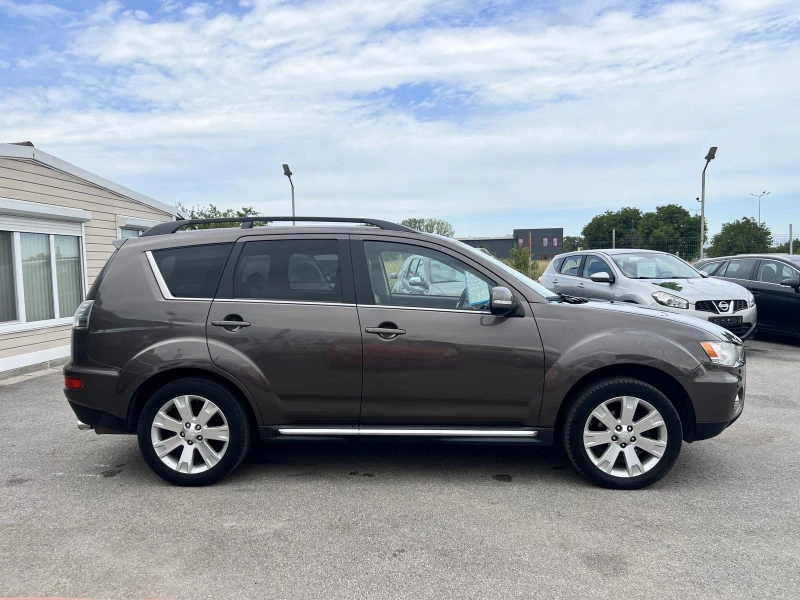 Mitsubishi Outlander 2.2 DI-D, снимка 2 - Автомобили и джипове - 51389226