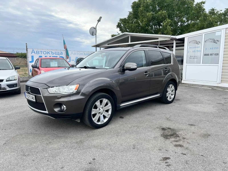 Mitsubishi Outlander 2.2 DI-D, снимка 7 - Автомобили и джипове - 51389226