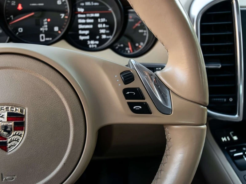 Porsche Cayenne * CARFAX * ЦЕНА ДО БГ, снимка 16 - Автомобили и джипове - 53214850