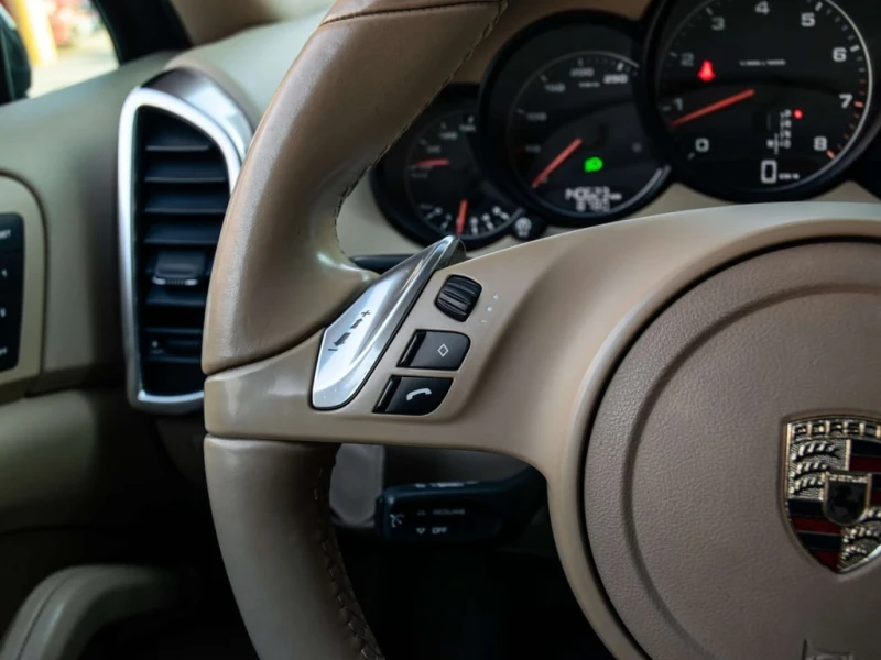 Porsche Cayenne * CARFAX * ЦЕНА ДО БГ, снимка 15 - Автомобили и джипове - 53214850