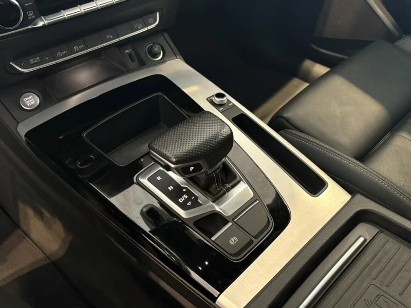 Audi Q5 Progressiv* DIGITAL* ПАНОРАМА* КАМЕРА* КОЖА* , снимка 13 - Автомобили и джипове - 53260109