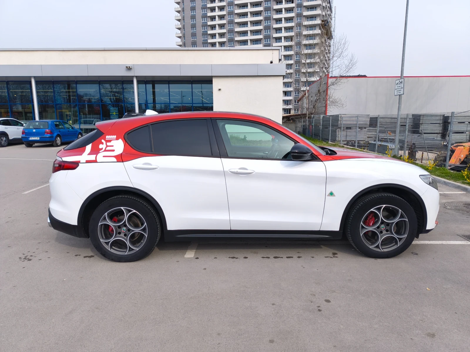 Alfa Romeo Stelvio, снимка 5 - Автомобили и джипове - 53927382