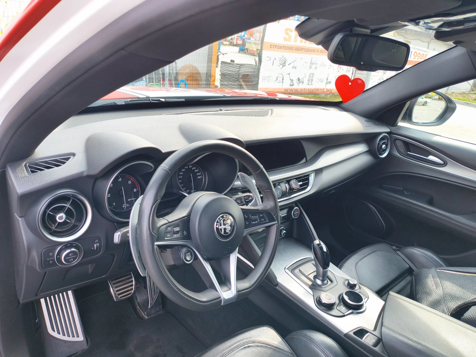 Alfa Romeo Stelvio, снимка 14 - Автомобили и джипове - 53927382