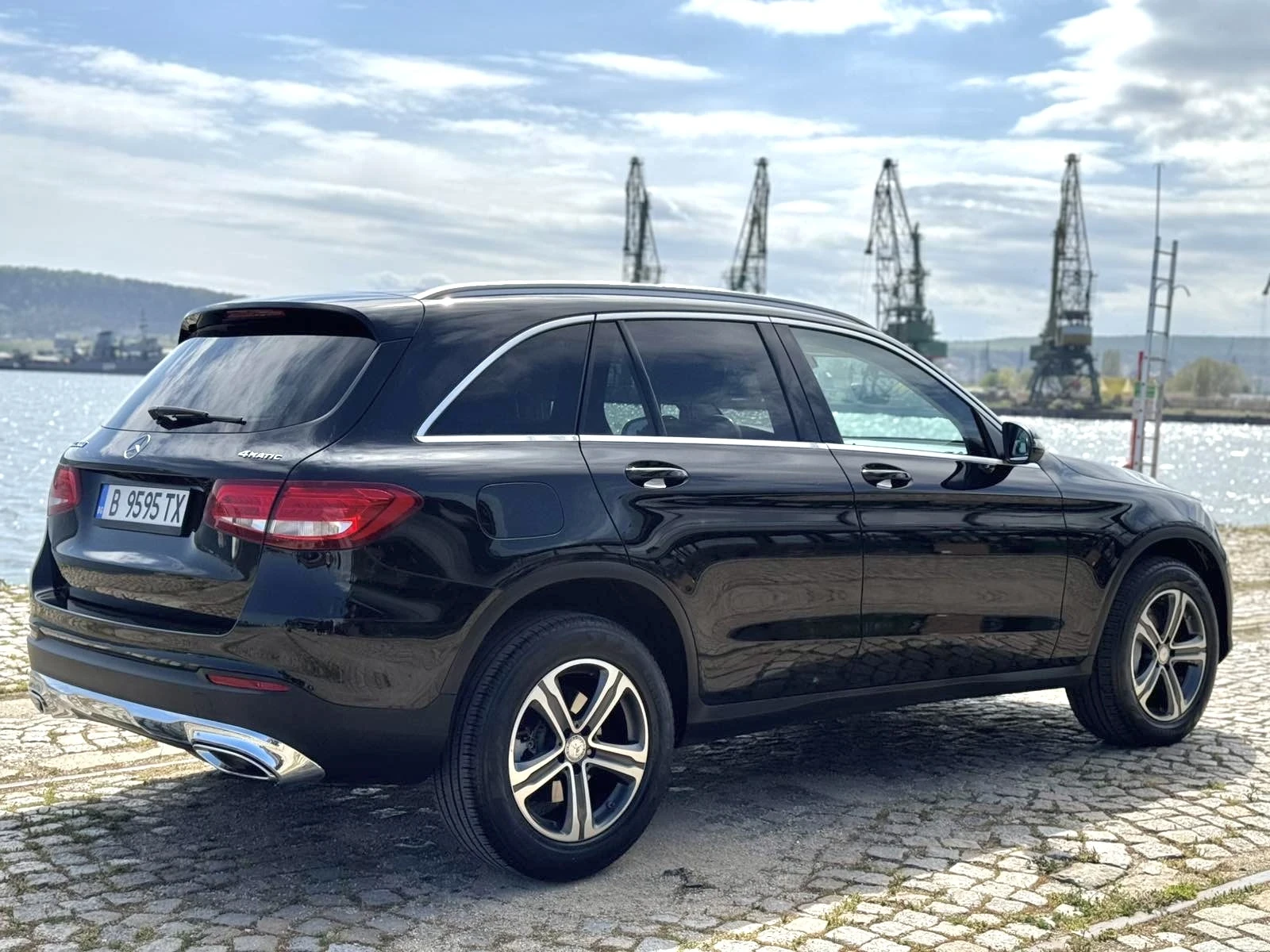 Mercedes-Benz GLC 300 GLC300 , снимка 14 - Автомобили и джипове - 54033934