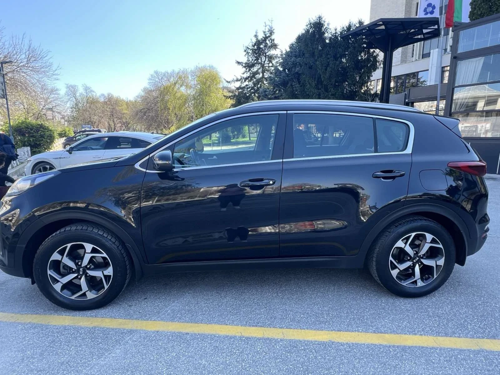 Kia Sportage, снимка 3 - Автомобили и джипове - 54136303