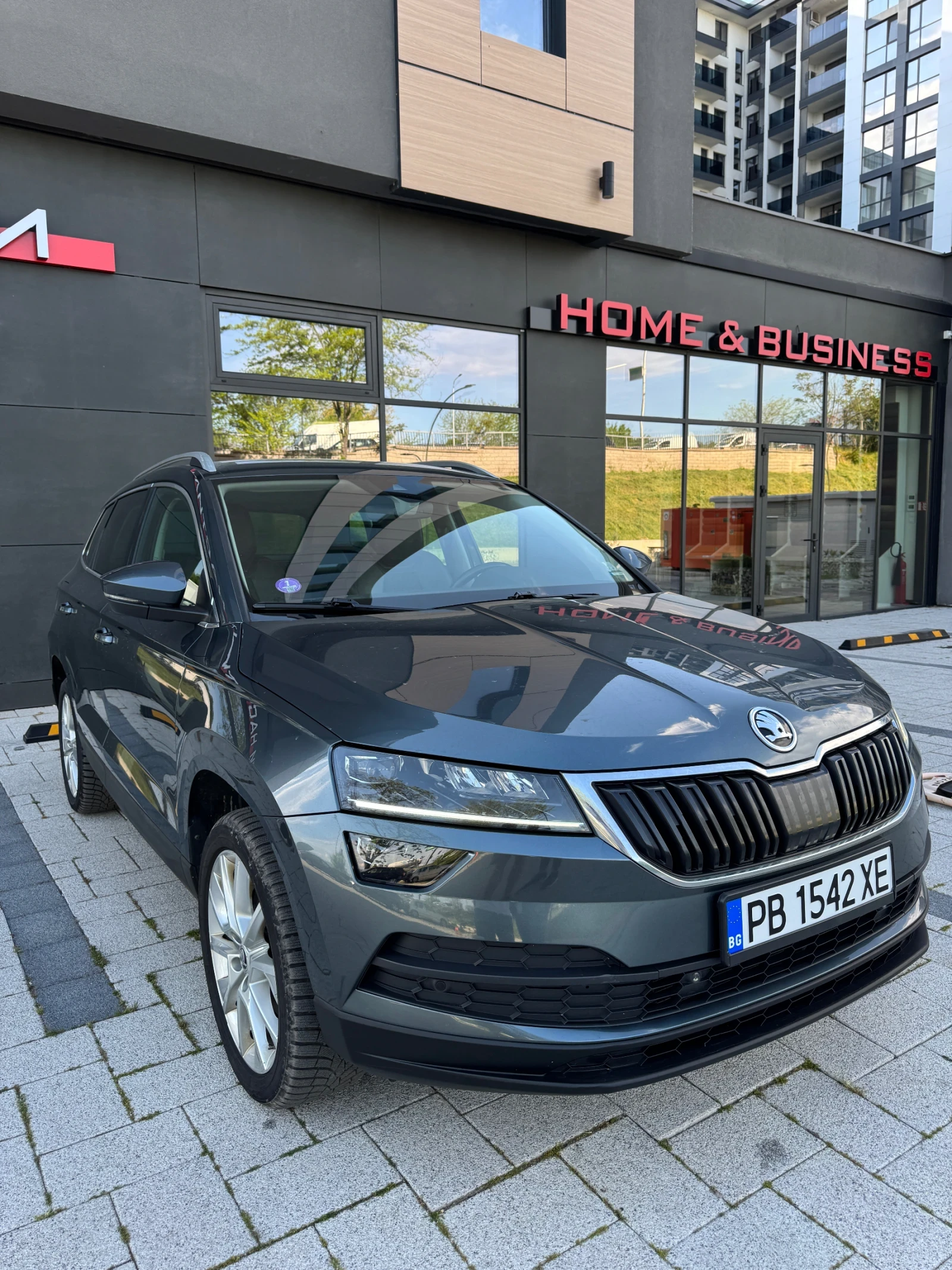 Skoda Karoq 1.5 ACT TSI* Keyless* Подгрев предни/задни седалки
