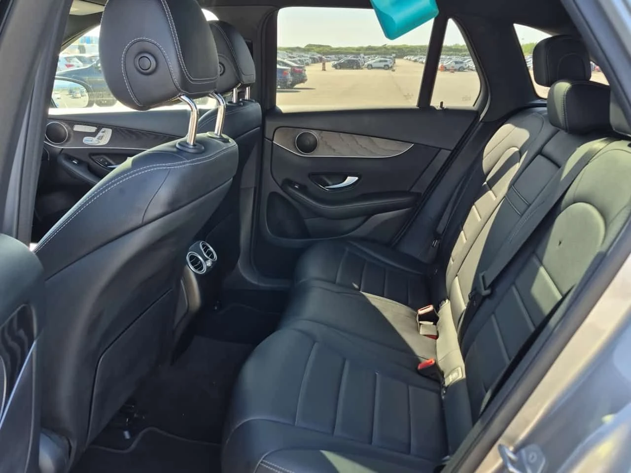 Mercedes-Benz GLC 300 ПОДГРЕВИ * ПАНО * KEYLESS, снимка 11 - Автомобили и джипове - 54383976
