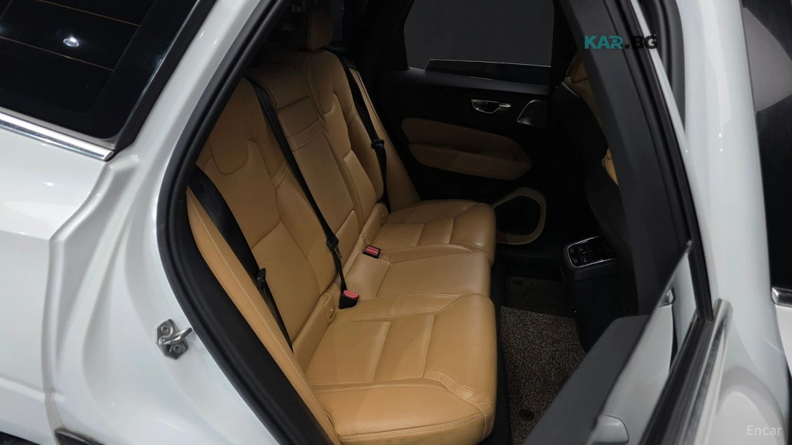 Volvo XC60 D5 INSCRIPTION* HUD* 360* МАСАЖИ* ОБДУХ* НАВИ* ПАН, снимка 10 - Автомобили и джипове - 55954946