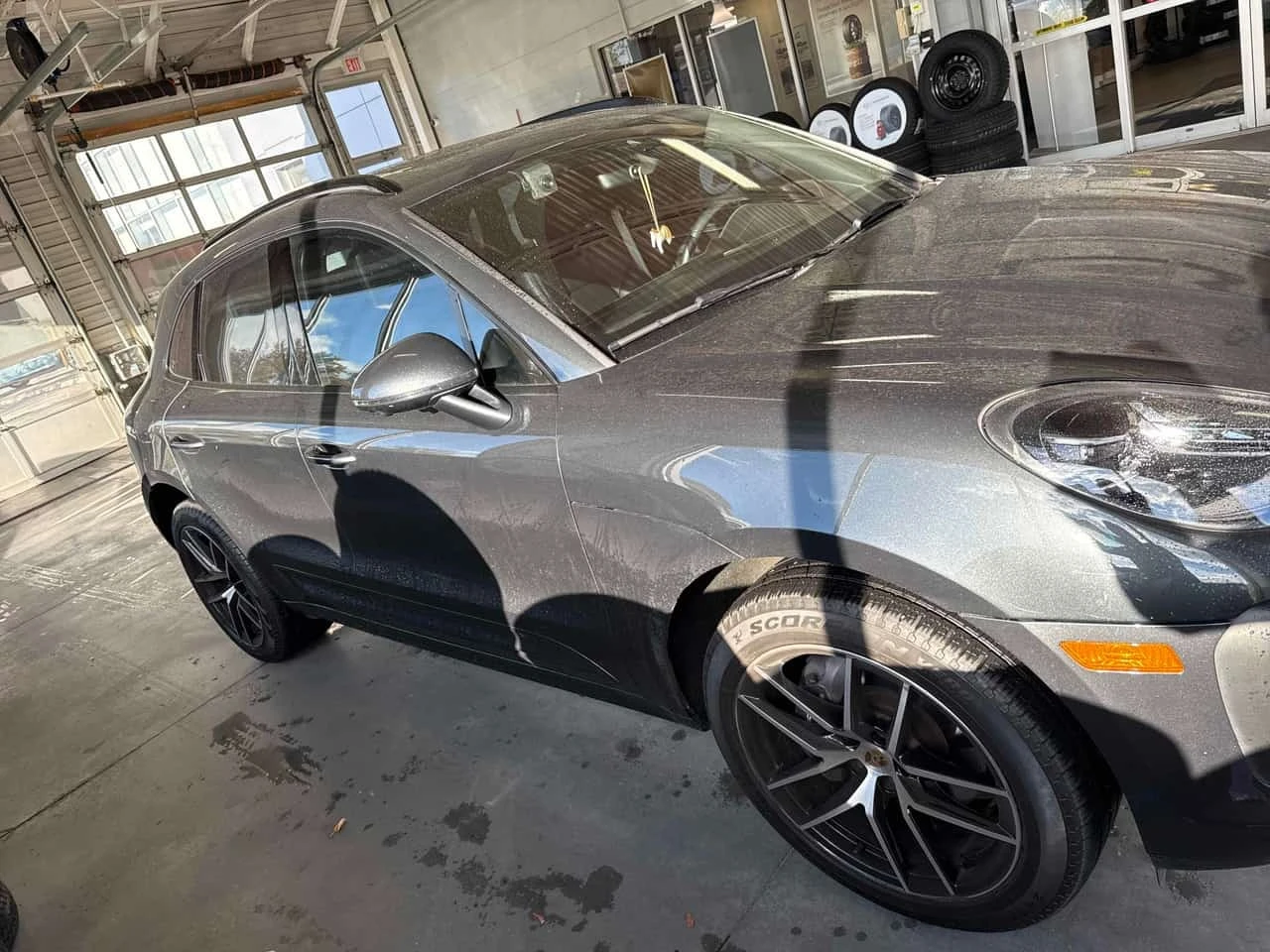 Porsche Macan AWD / CARFAX / ДИСТРОНИК / 360 КАМЕРИ , снимка 3 - Автомобили и джипове - 56426852