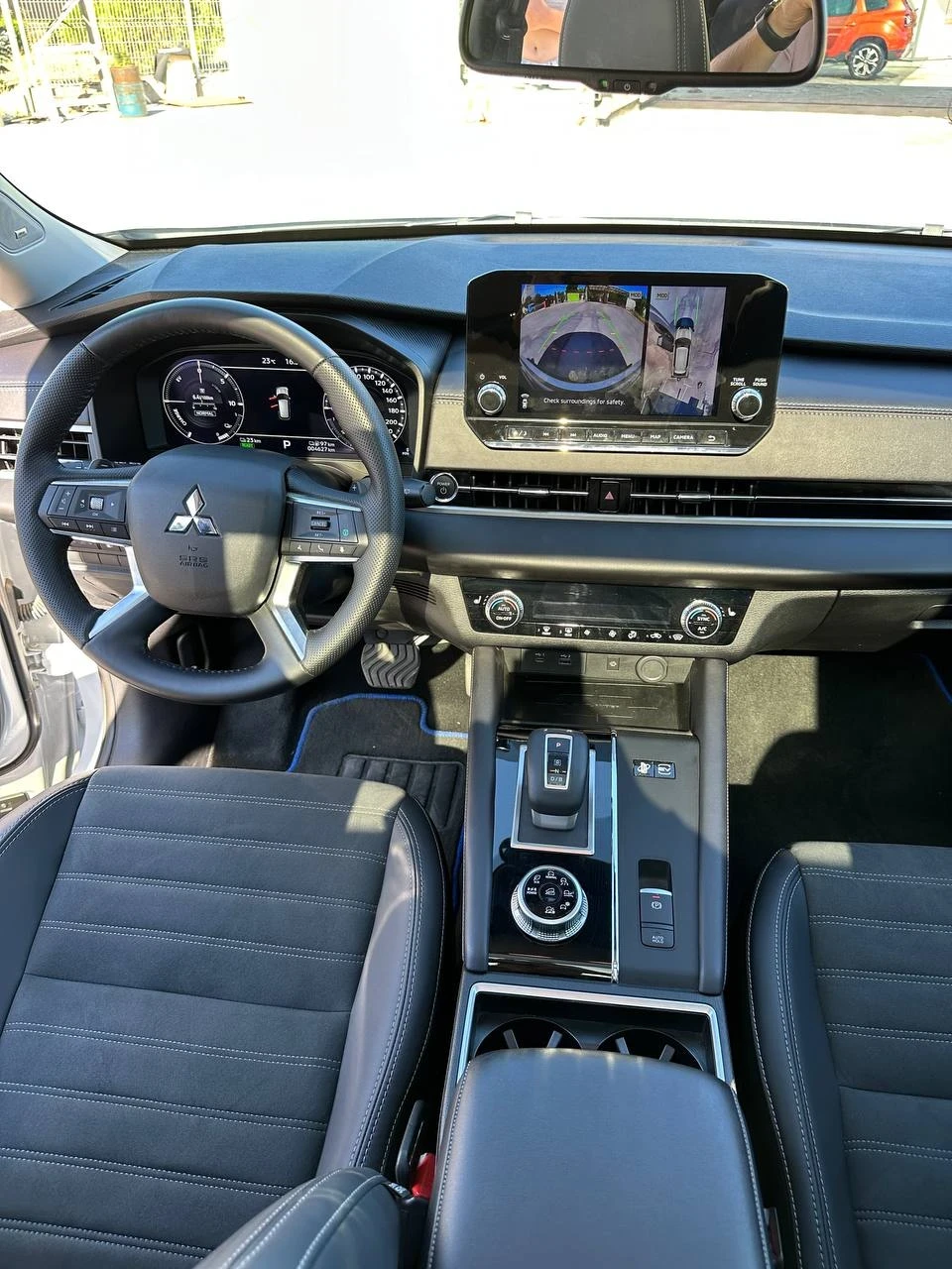 Mitsubishi Outlander PHEV, снимка 7 - Автомобили и джипове - 56551413