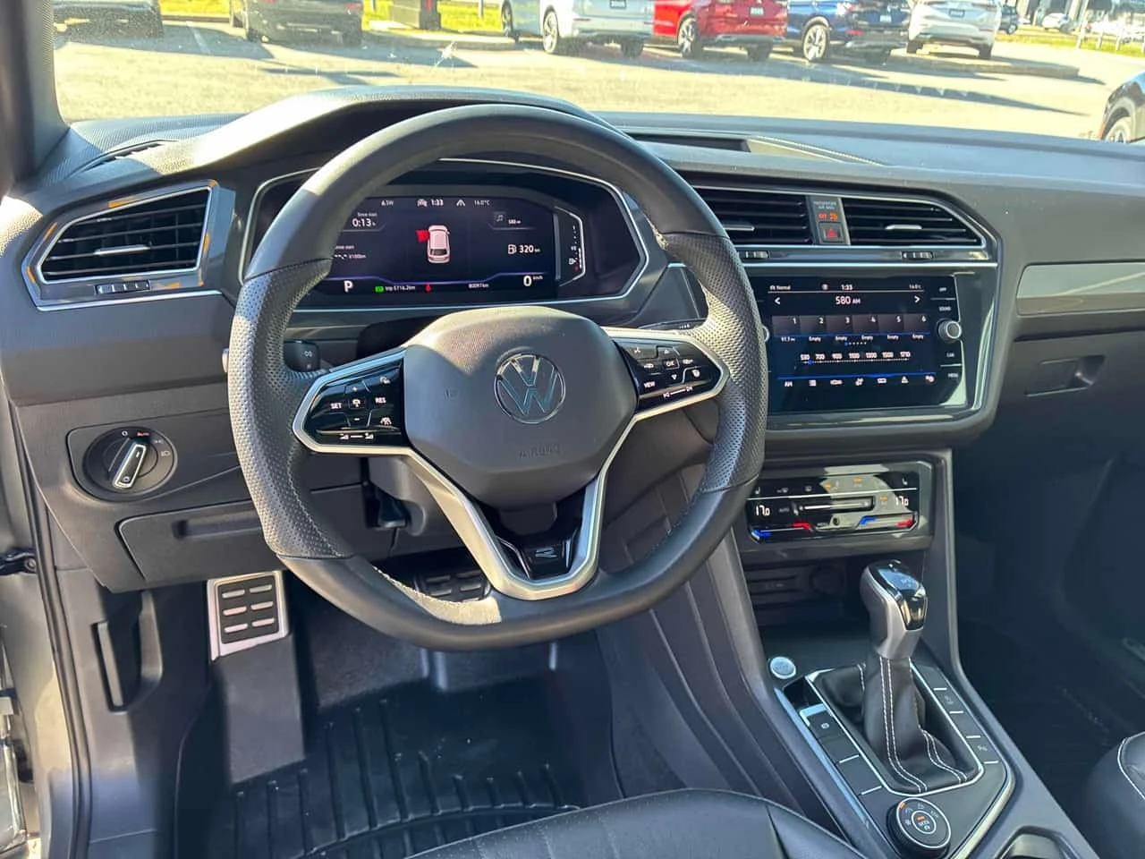 VW Tiguan * Comfortline R Line Black Edition * CARFAX * ���� | Mobile.bg � ����������� 10