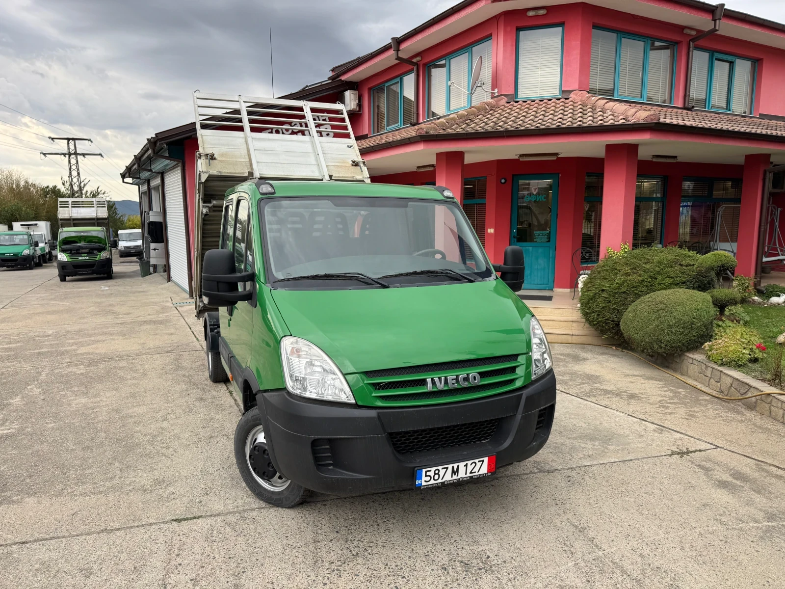 Iveco Daily 35C12* 2.3 HPI* 6+ 1места* Тристранен самосвал - изображение 2