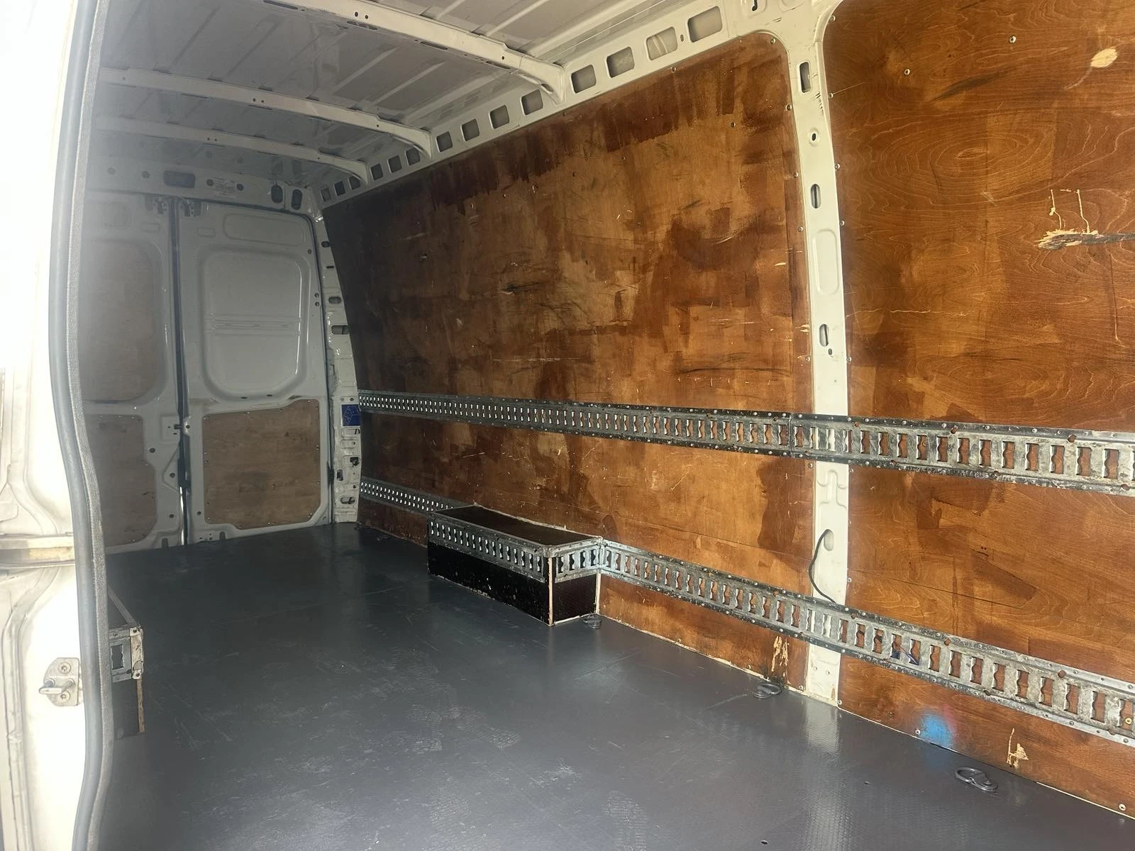 Iveco 35s13  - изображение 9