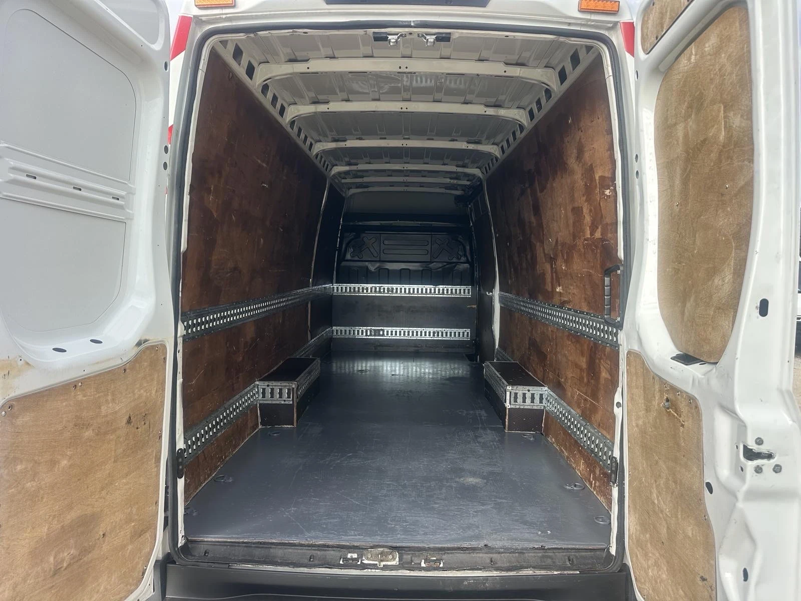 Iveco 35s13  - изображение 8