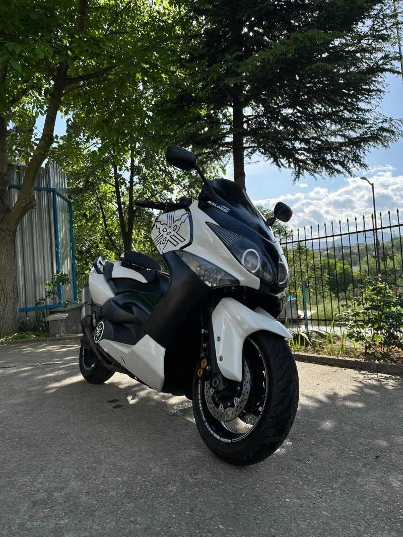 Yamaha T-max