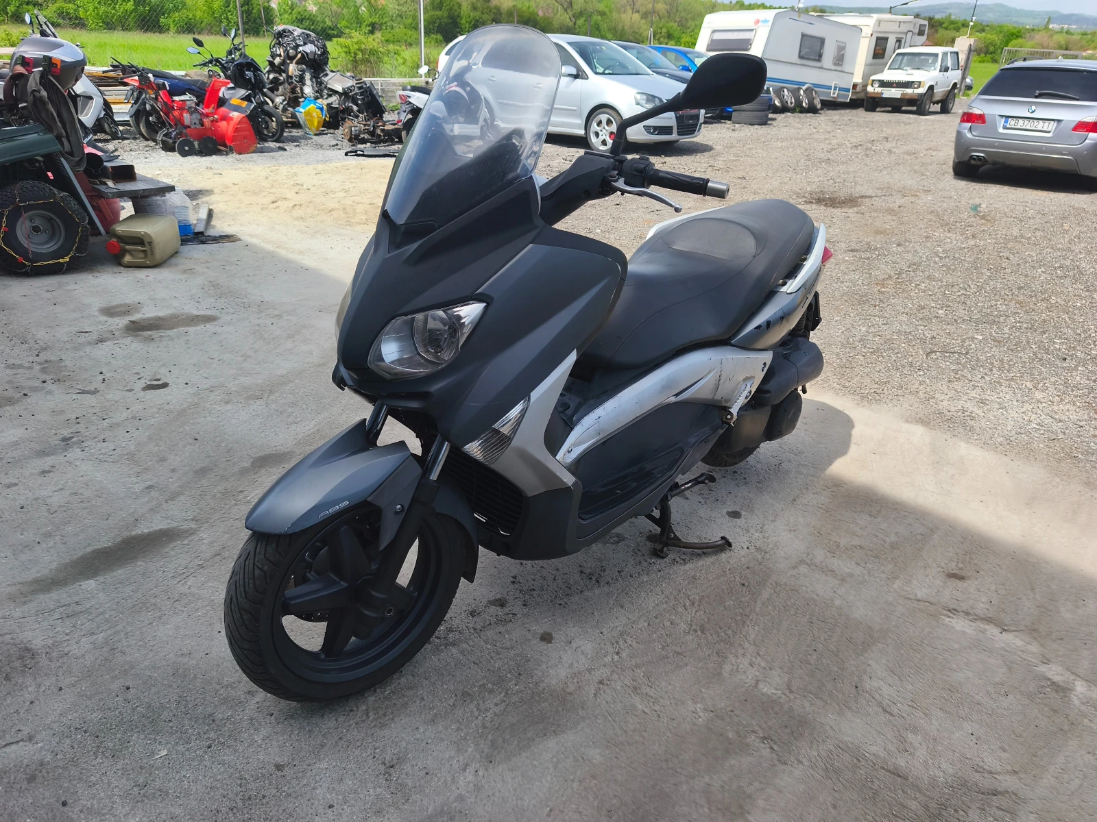 Yamaha X-max 250