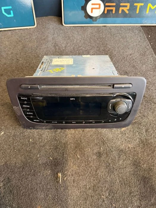 Радио Radio Cd Mp3 player Сеат Seat Ibiza 16tdi 6J1035153G