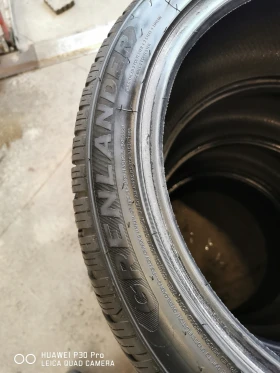 Гуми Зимни 255/40R19, снимка 3 - Гуми и джанти - 53122878