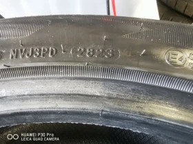 Гуми Зимни 255/40R19, снимка 4 - Гуми и джанти - 53122878