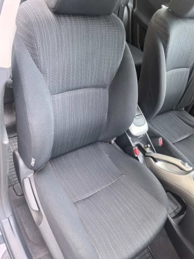 Toyota Auris 1.4 D, снимка 11