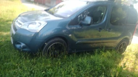 Обява за продажба на Citroen Berlingo Газ-Бензин фабрично ~10 600 лв. - изображение 2