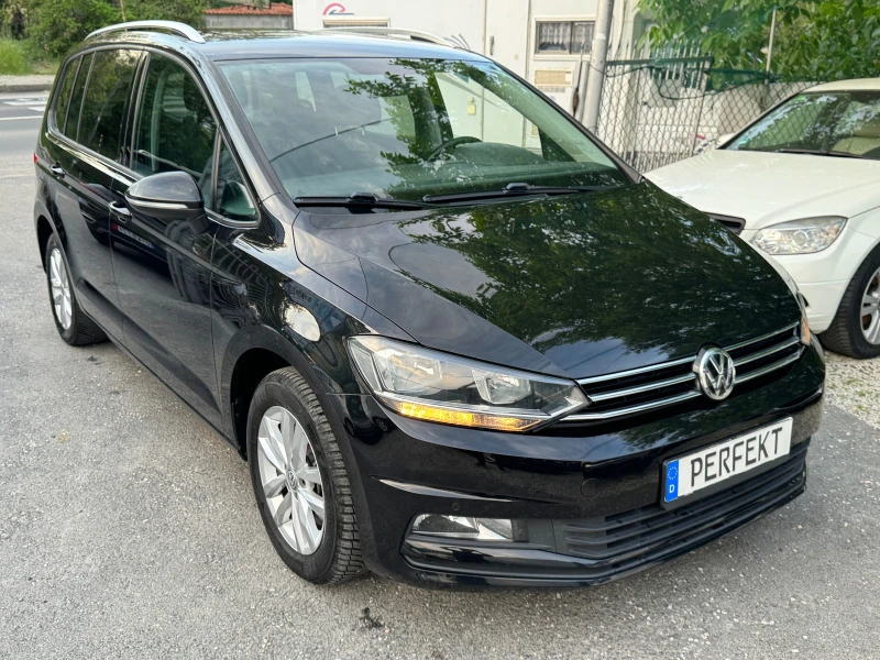 VW Touran 2.0TDI DSG 6+ 1m, снимка 2 - Автомобили и джипове - 45684872