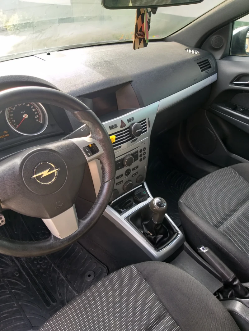 Opel Astra Купе, снимка 10 - Автомобили и джипове - 47457710