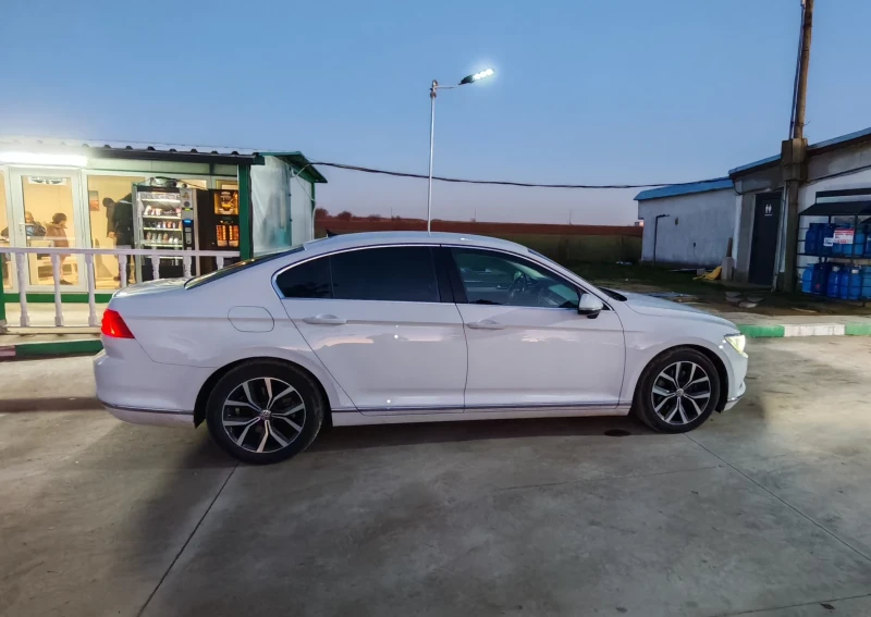 VW Passat 2.0TD? AVTOMAT , снимка 8 - Автомобили и джипове - 48452810