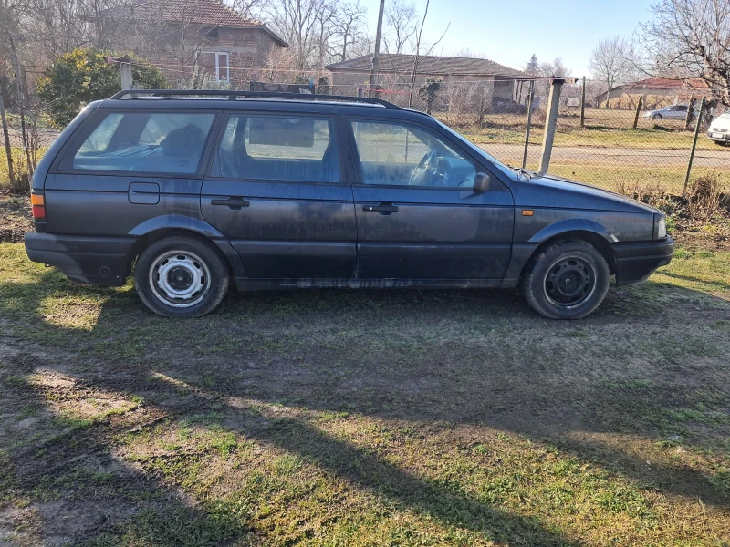 VW Passat, снимка 2 - Автомобили и джипове - 48746843