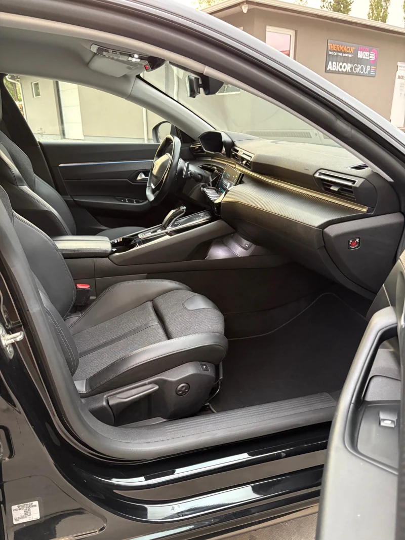 Peugeot 508 Plug in Hybrid 225kc GT Black Line AT8, снимка 15 - Автомобили и джипове - 51223973