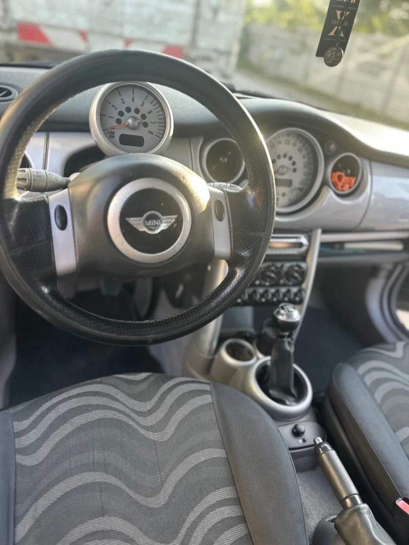 Mini One, снимка 9 - Автомобили и джипове - 51753856