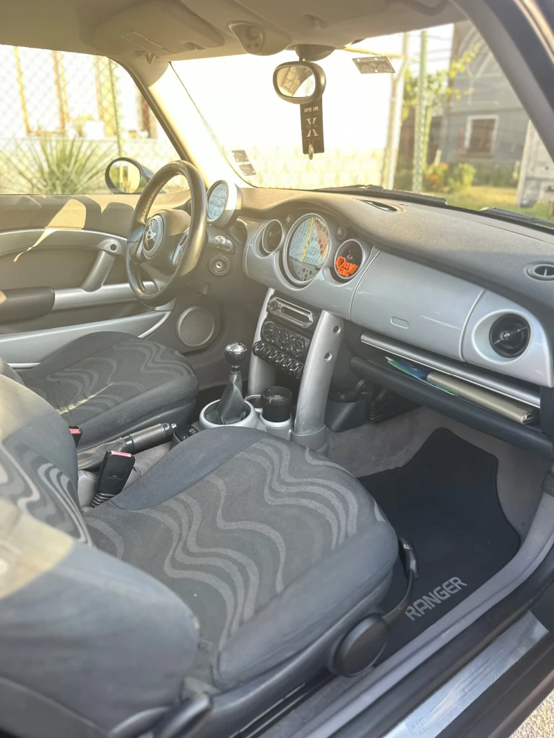 Mini One, снимка 10 - Автомобили и джипове - 51753856