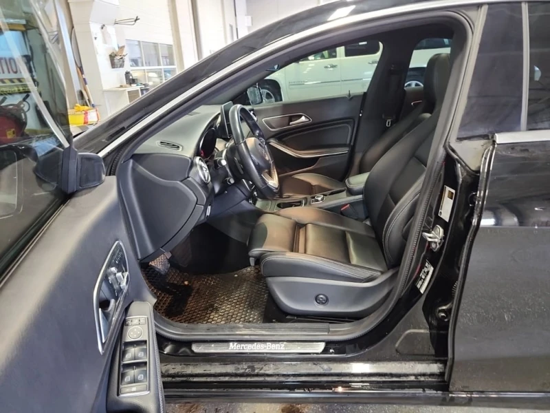 Mercedes-Benz CLA * 250 * CARFAX * БЕЗ ПЪРВОНАЧАЛНА ВНОСКА, снимка 5 - Автомобили и джипове - 52997141
