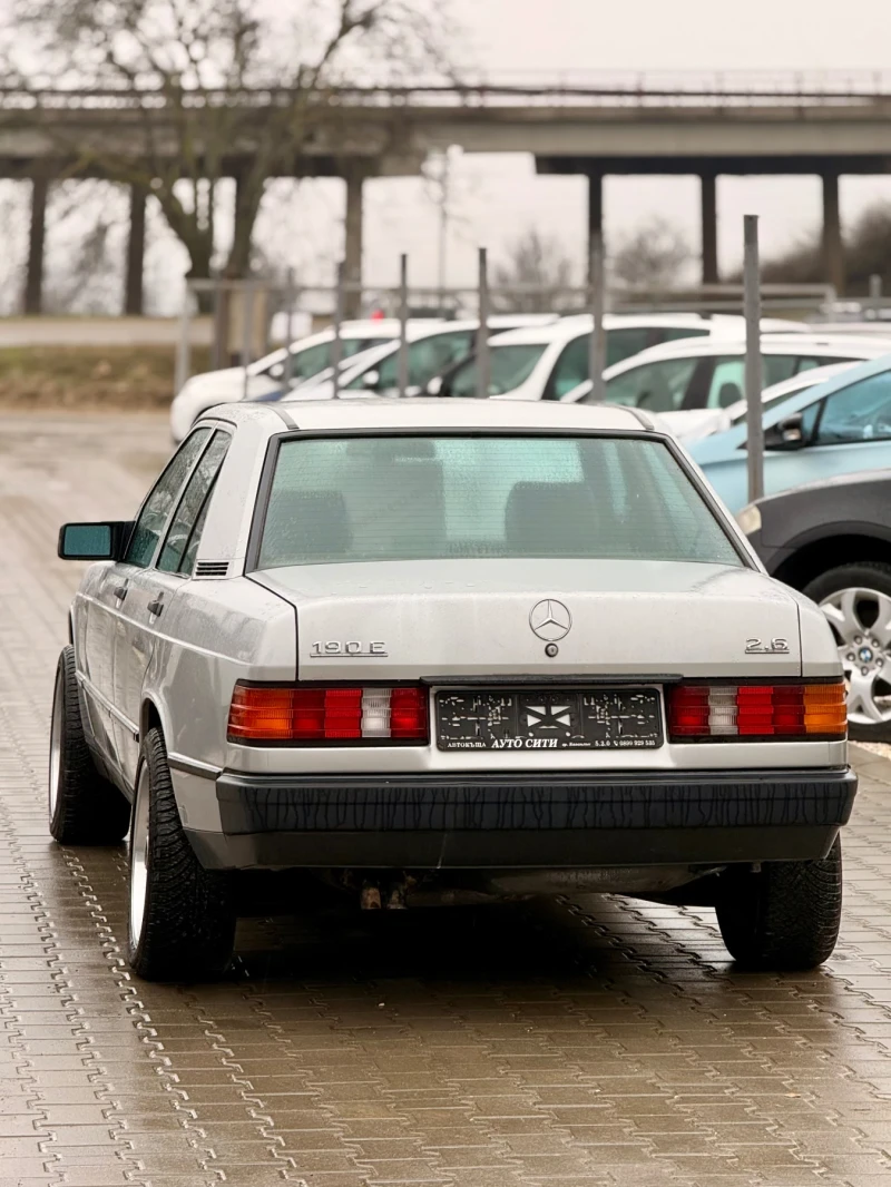 Mercedes-Benz 190 2.6* Автоматик* Реален* Бартер* Топ* Люк* , снимка 10 - Автомобили и джипове - 53450960