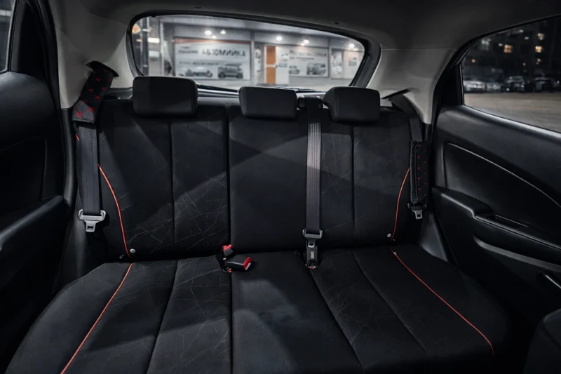 Mazda 2 Mazda 2 - 1.3 бензин 75 к.с., снимка 3 - Автомобили и джипове - 53541132