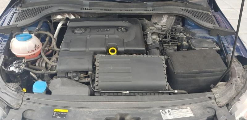 Skoda Rapid 1.4 TDI, снимка 10 - Автомобили и джипове - 37862749