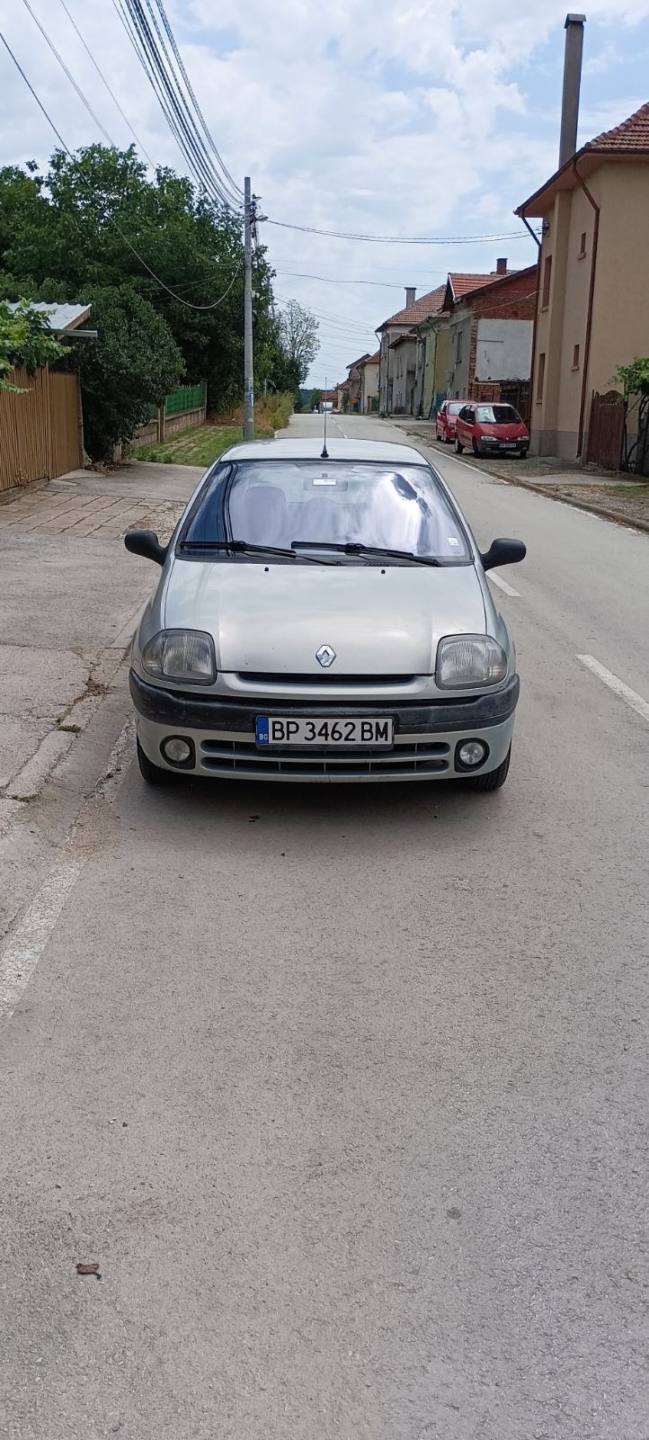 Renault Clio, снимка 1 - Автомобили и джипове - 46385765
