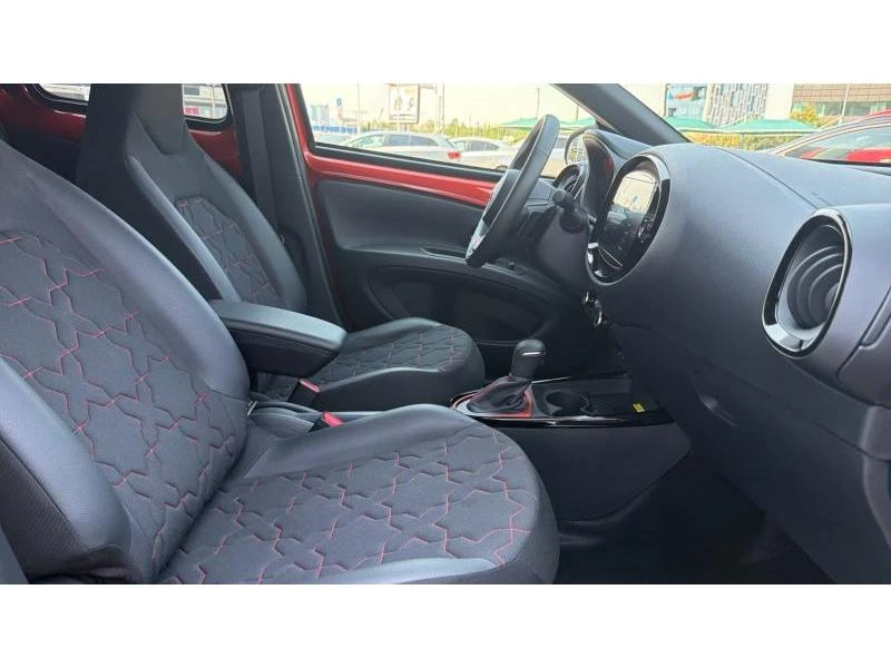 Toyota Aygo X 1.0P CVT COLLECTION, снимка 6 - Автомобили и джипове - 56112852
